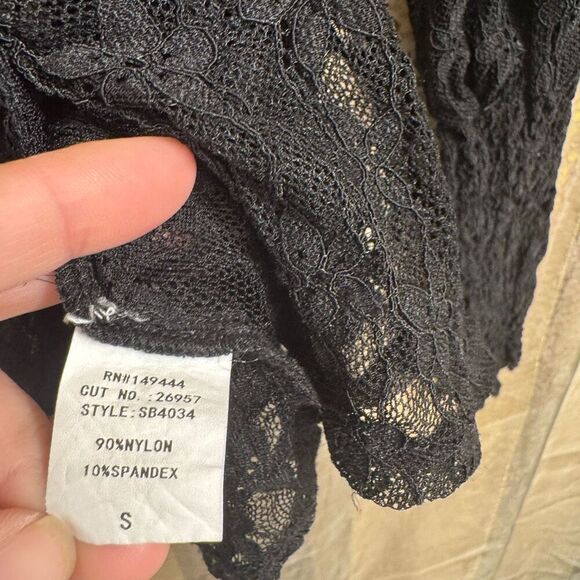 Amber Skies Black Lace Witchy Goth Button Up Sheer Long Sleeve Top Small - Picture 6 of 8